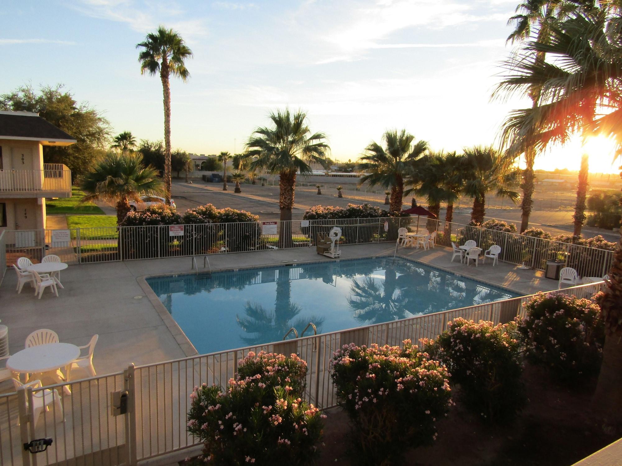 יומה Budgetel Inn & Suites מראה חיצוני תמונה