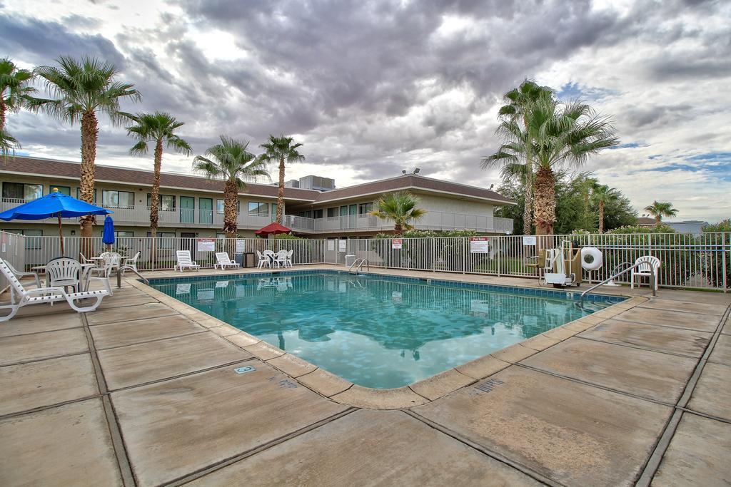 יומה Budgetel Inn & Suites מראה חיצוני תמונה