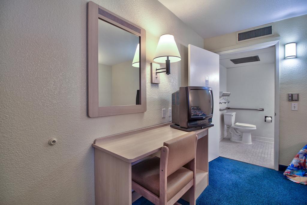 יומה Budgetel Inn & Suites מראה חיצוני תמונה